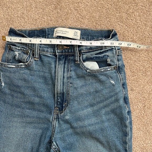 “Abercrombie & Fitch: Ankle Jean size 24” - Picture 7 of 9